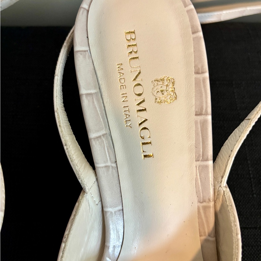 Bruno Magli Beige Croc-Patterned Heels - Picture 2 of 7